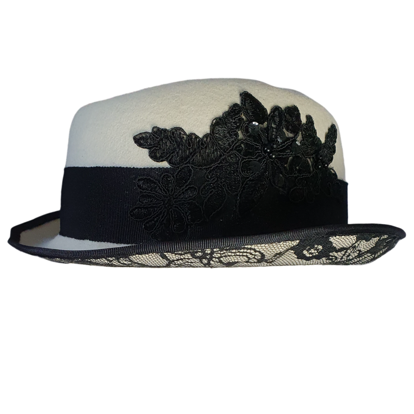 Handgemaakte vilten hoed zwart en wit, elegante vintage hoed fedora met kant -Perfect voor de herfst & winter en speciale gelegenheden