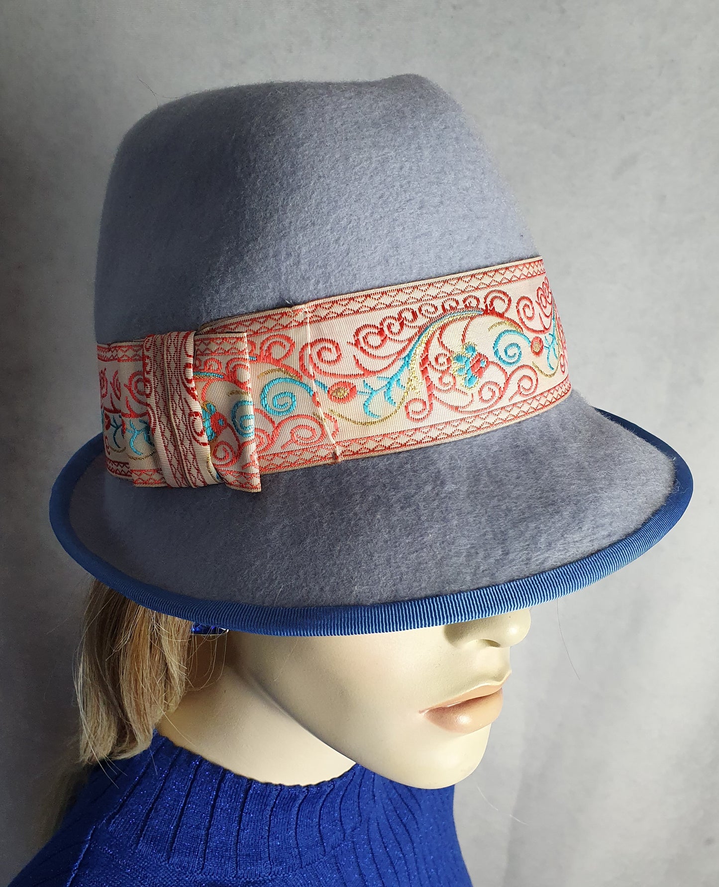 Handgemaakte blauwe vilten fedora hoed voor dames en heren, haaraccessoire, stijlvolle hoed unisex, winterhoed- speciale gelegenheden