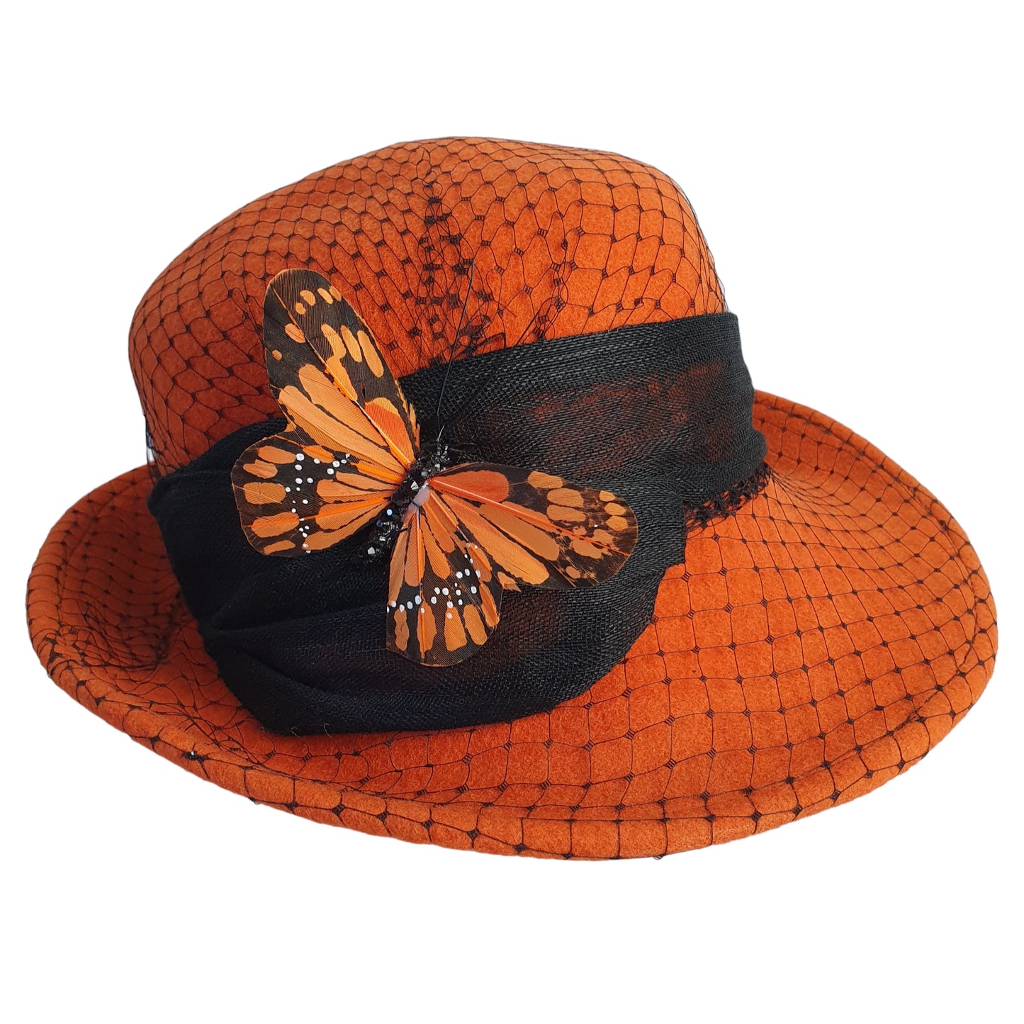 Handgemaakte vilten dameshoed met zijden abaca, sluier en vlinder -Perfect voor de herfst & winter en speciale gelegenheden