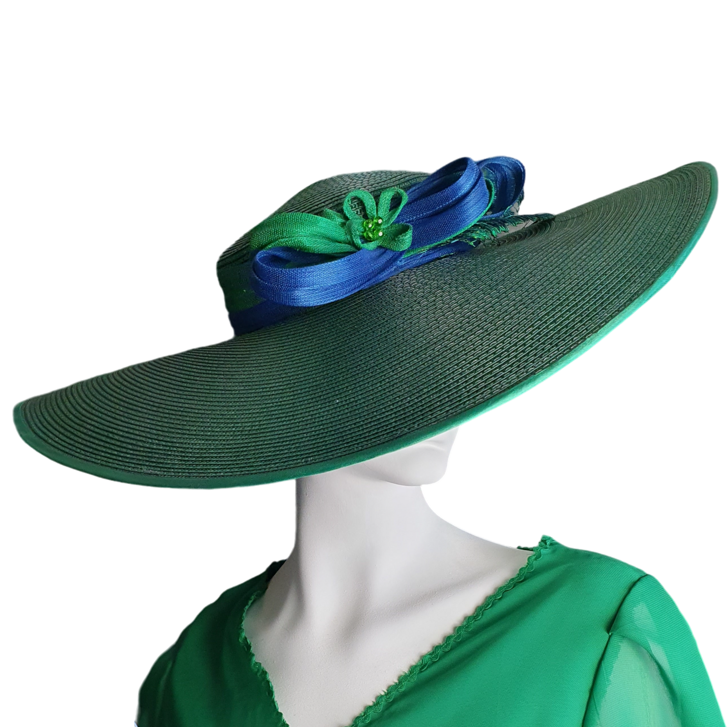 Elegante Pamela de polipropileno verde oscuro con plumas de pavo, abacá silk, tocado de novia, tocado de invitada -Perfecto para eventos de verano