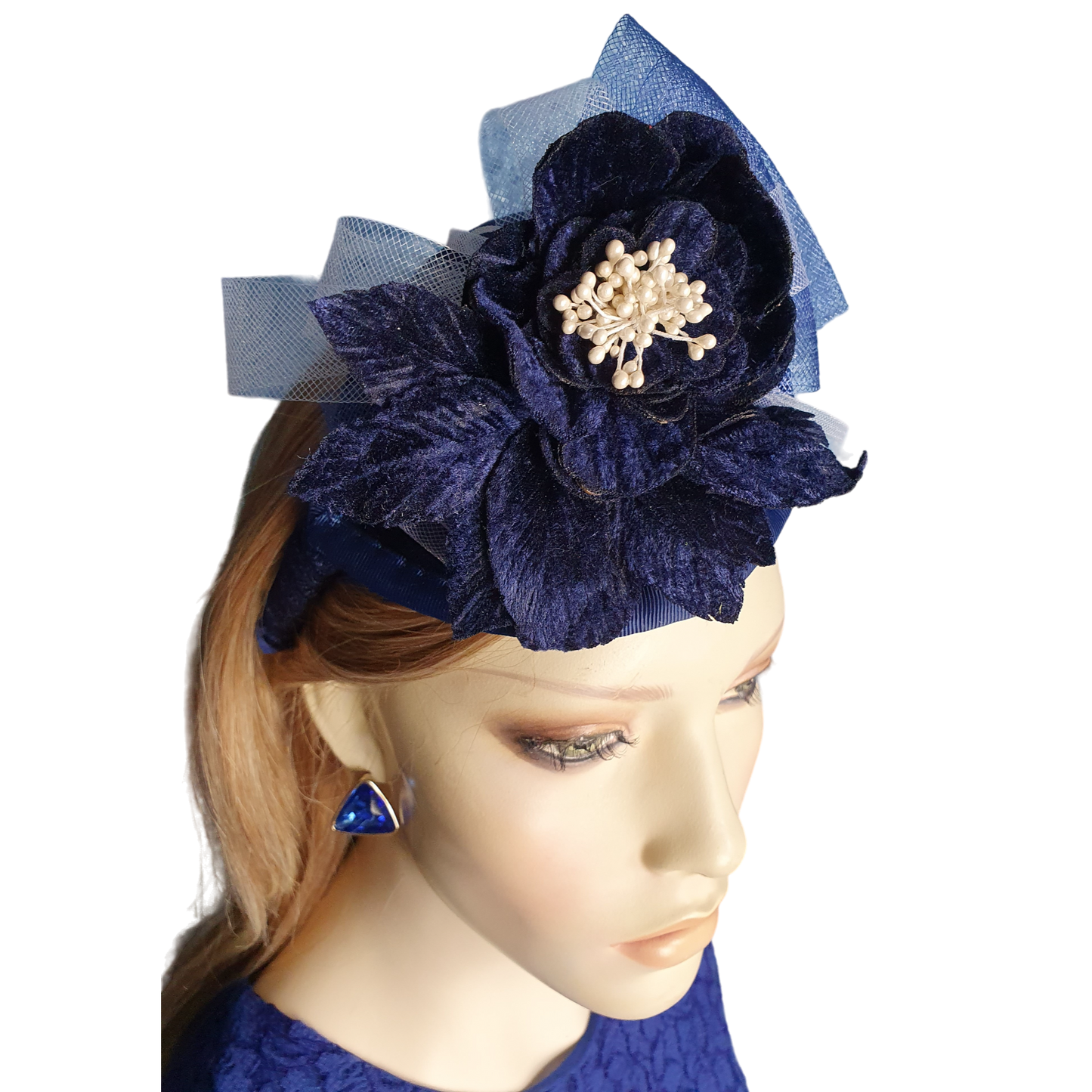 Handgemaakte blauw fluwelen fascinator met crinoline, diadeem, gast hoofdtooi, bruiloft, feest, dames hoofdband, speciale evenementen