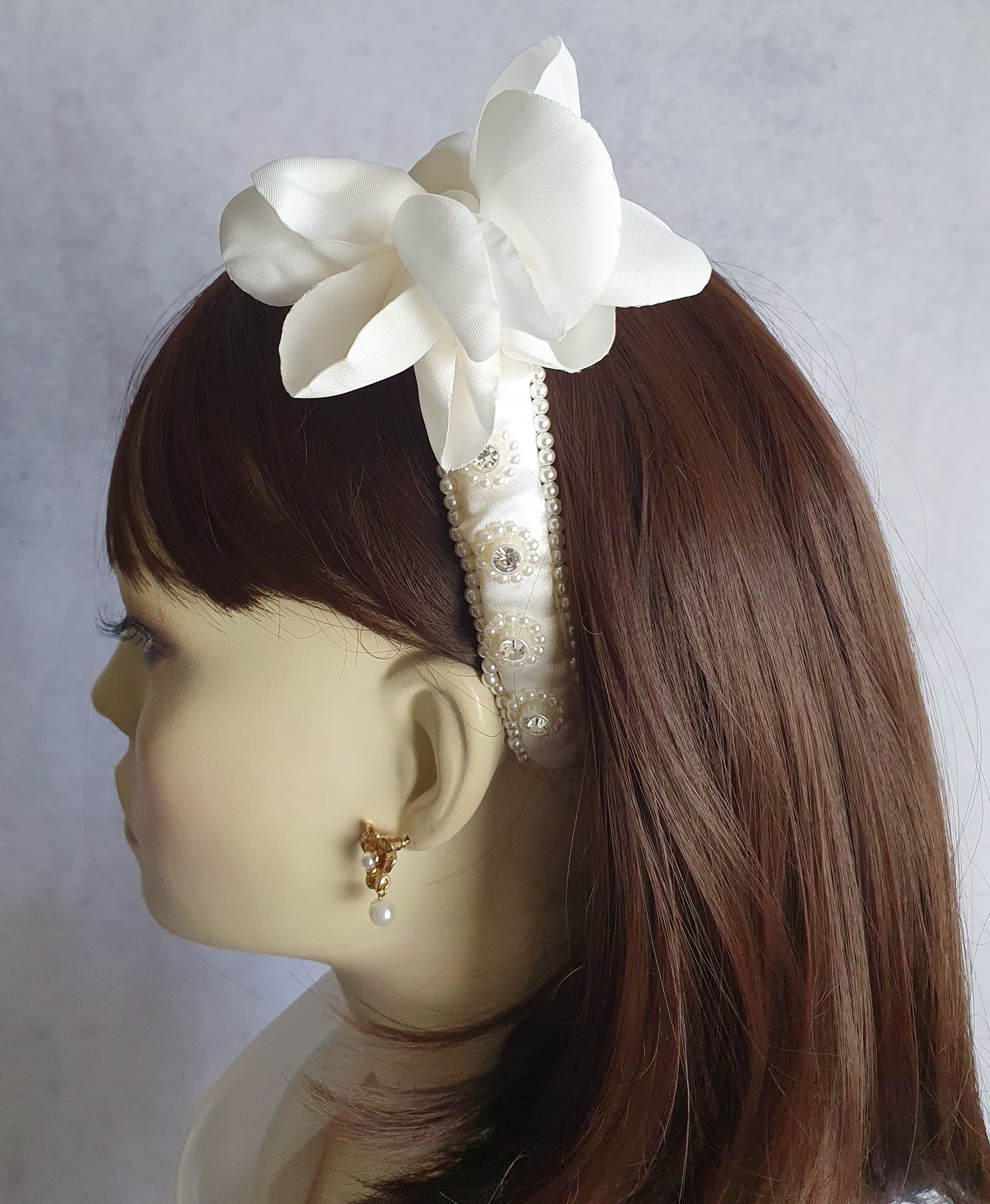 Handgemaakte hoofdband met parels en zijden stof- Mooie hoofdband, unieke feestelijke diadeem, bruiloft, speciale gelegenheid