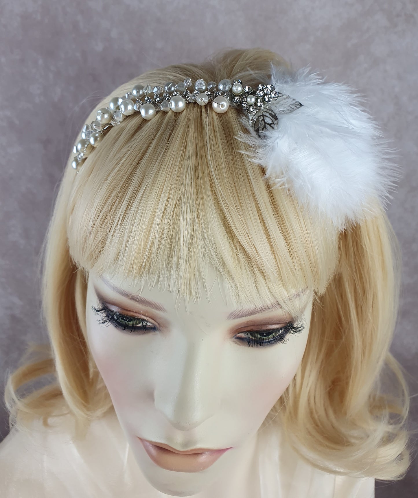 Bruids tiara met zwanenveren en parels bruiloft tiara- Handgemaakte tiara bruids huwelijk, hoofdtooi evenement tiara, haaraccessoires