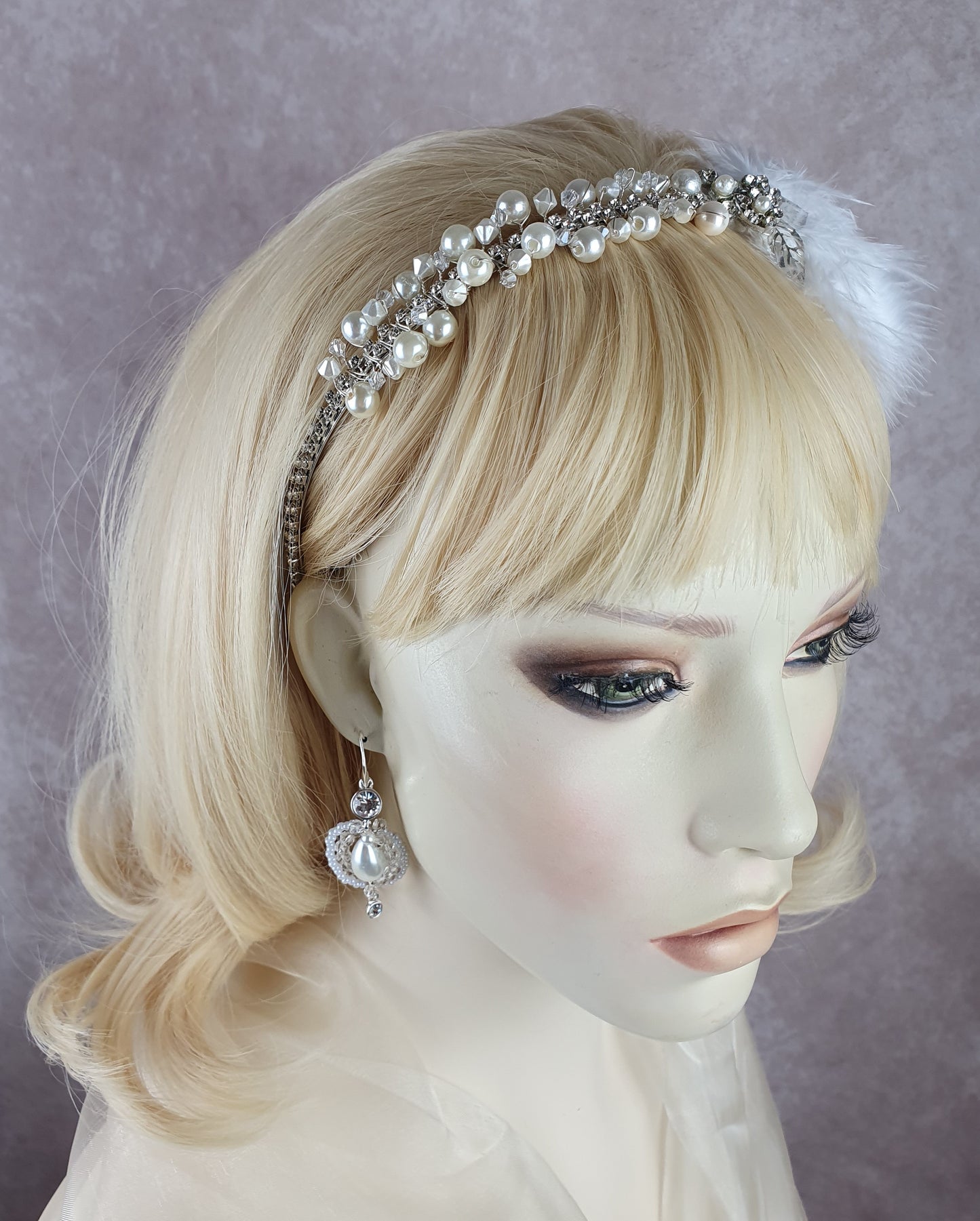 Bruids tiara met zwanenveren en parels bruiloft tiara- Handgemaakte tiara bruids huwelijk, hoofdtooi evenement tiara, haaraccessoires