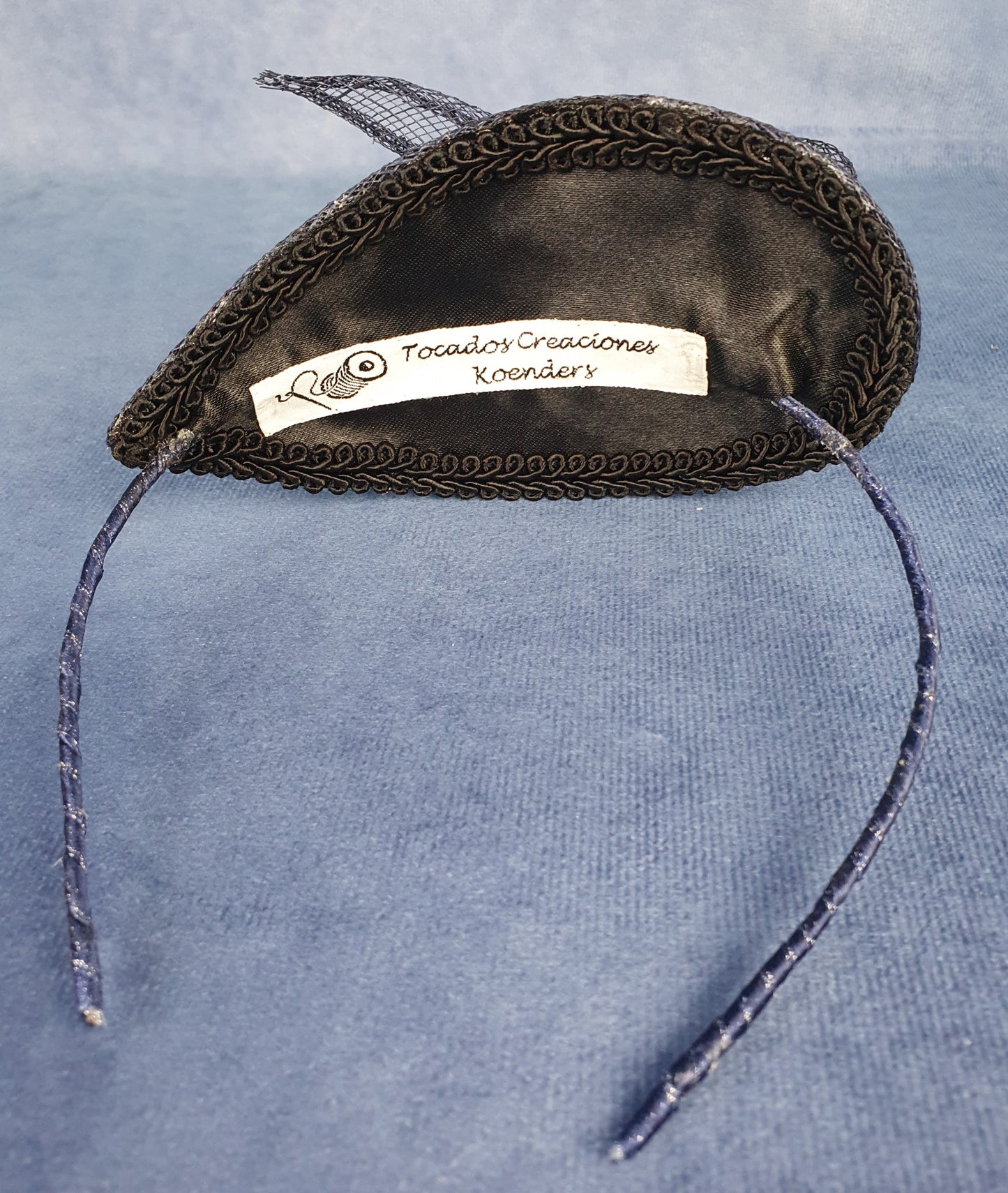 Donkerblauwe sinamay diadeem, handgemaakt en uniek - Elegante stijl voor elke gelegenheid, evenement tiara, bruiloft tiara
