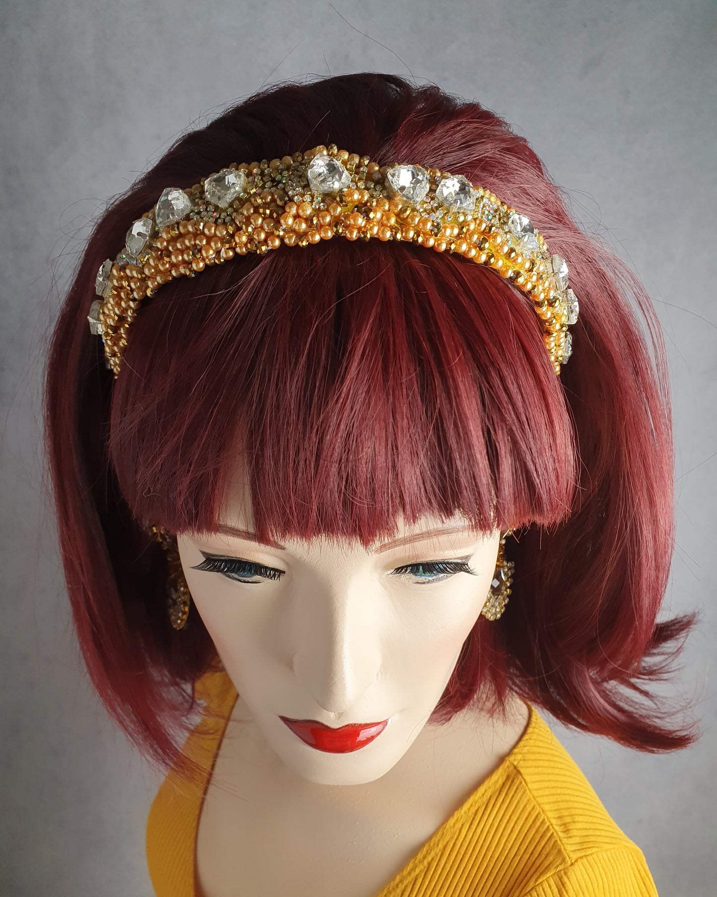 Handgemaakte diadeem met kristallen stenen en parels - Gast tiara, unieke feestelijke tiara, bruiloft, speciaal voor elke gebeurtenis