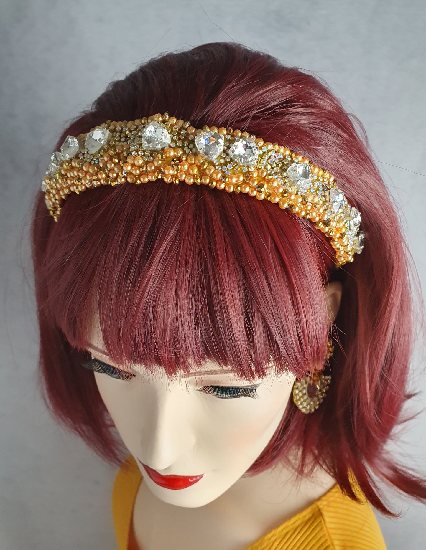 Handgemaakte diadeem met kristallen stenen en parels - Gast tiara, unieke feestelijke tiara, bruiloft, speciaal voor elke gebeurtenis