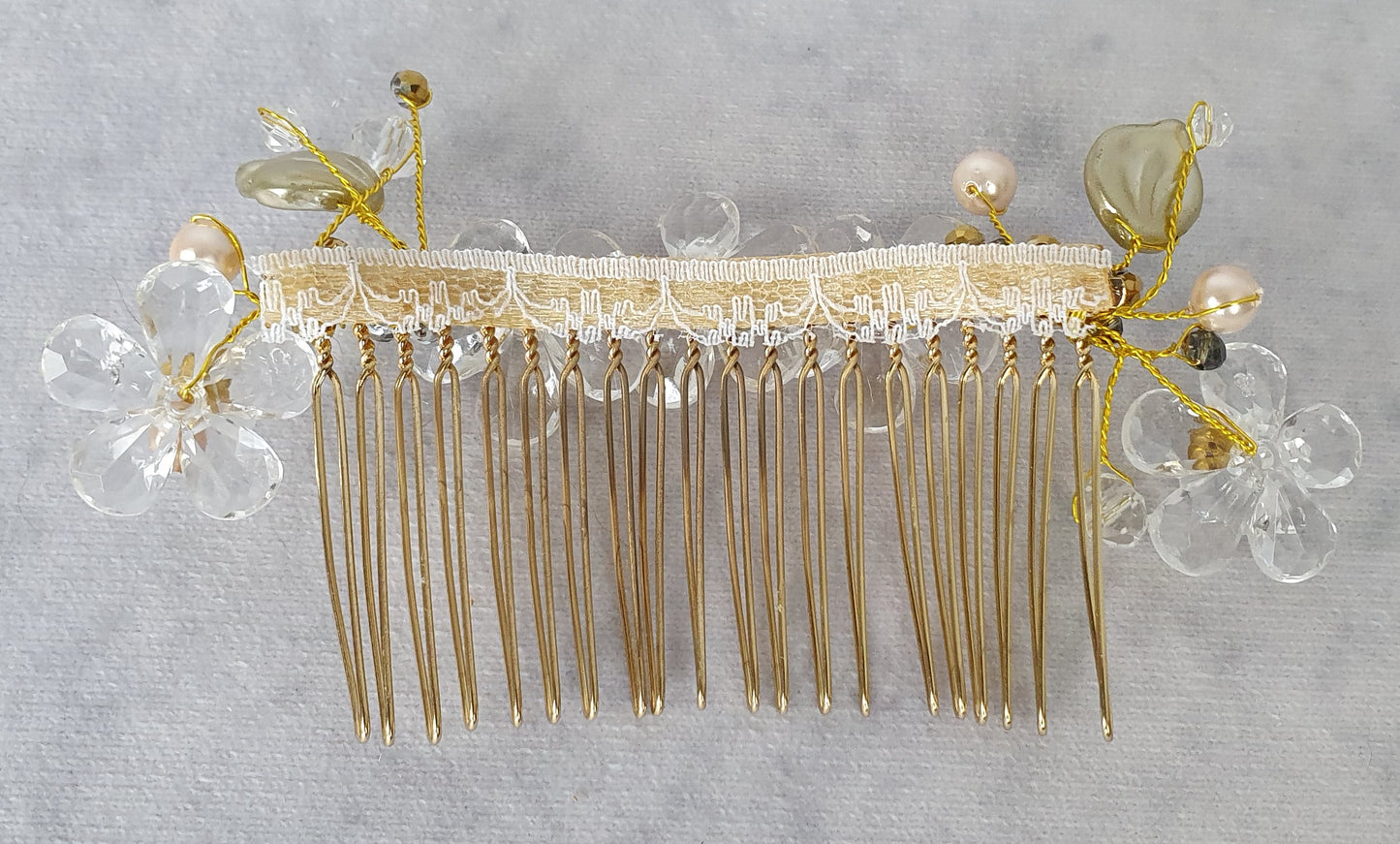Handgemaakte bruidskam met parels en druppelstenen - elegant haaraccessoire voor bruiloften, gasten en feesten, zilverkleurige metalen Kam