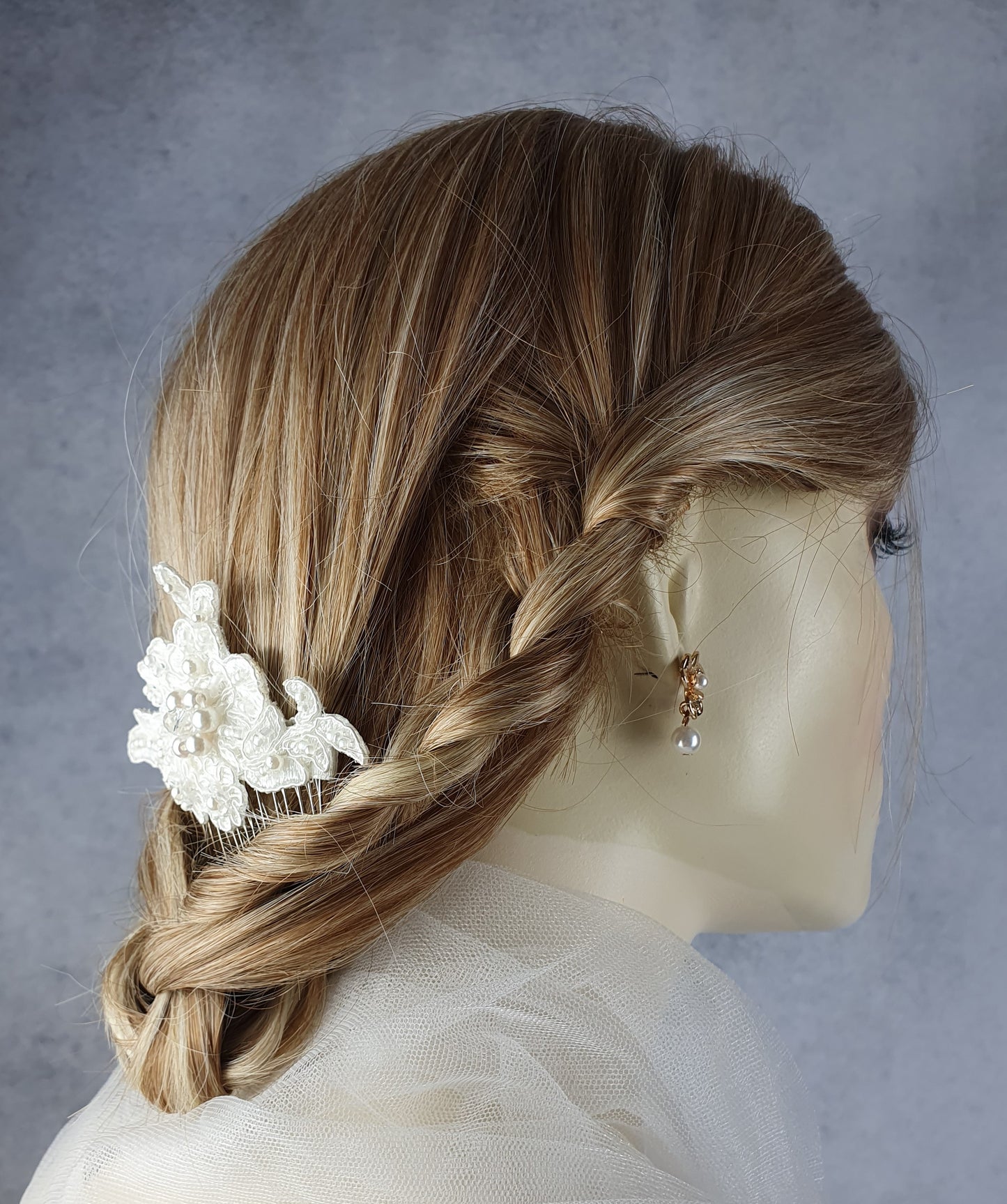 Modern handmade bridal hair comb with white beads and pearls - metal hair comb