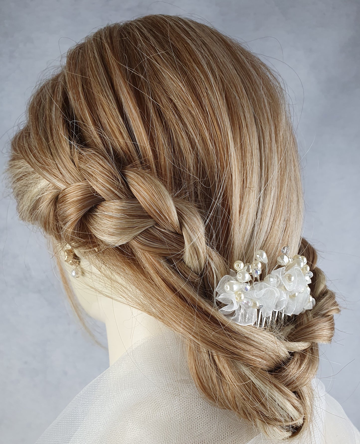Bruidskam met zijden organza bloemen, handgemaakt, haarkam, elegante trouwkam, speciale evenementen