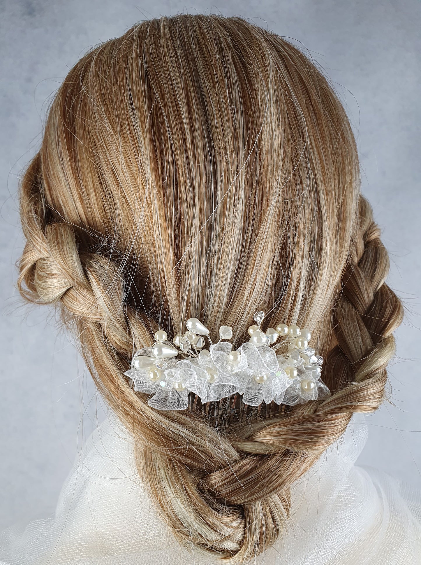 Bruidskam met zijden organza bloemen, handgemaakt, haarkam, elegante trouwkam, speciale evenementen