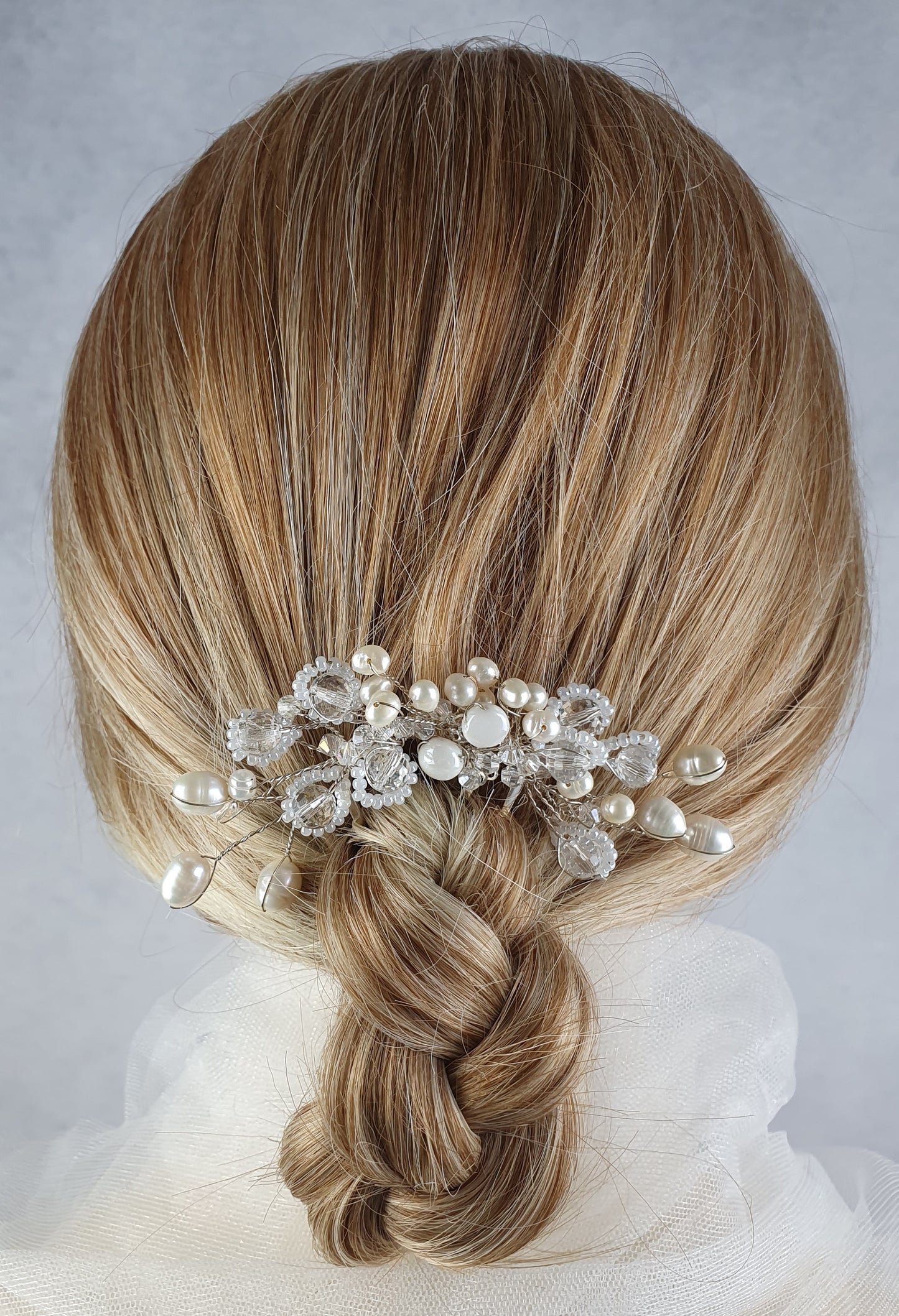 Handgemaakte bruids haarkam met witte zoetwaterparels, Elegant en uniek voor speciale gelegenheden, haaraccessoires