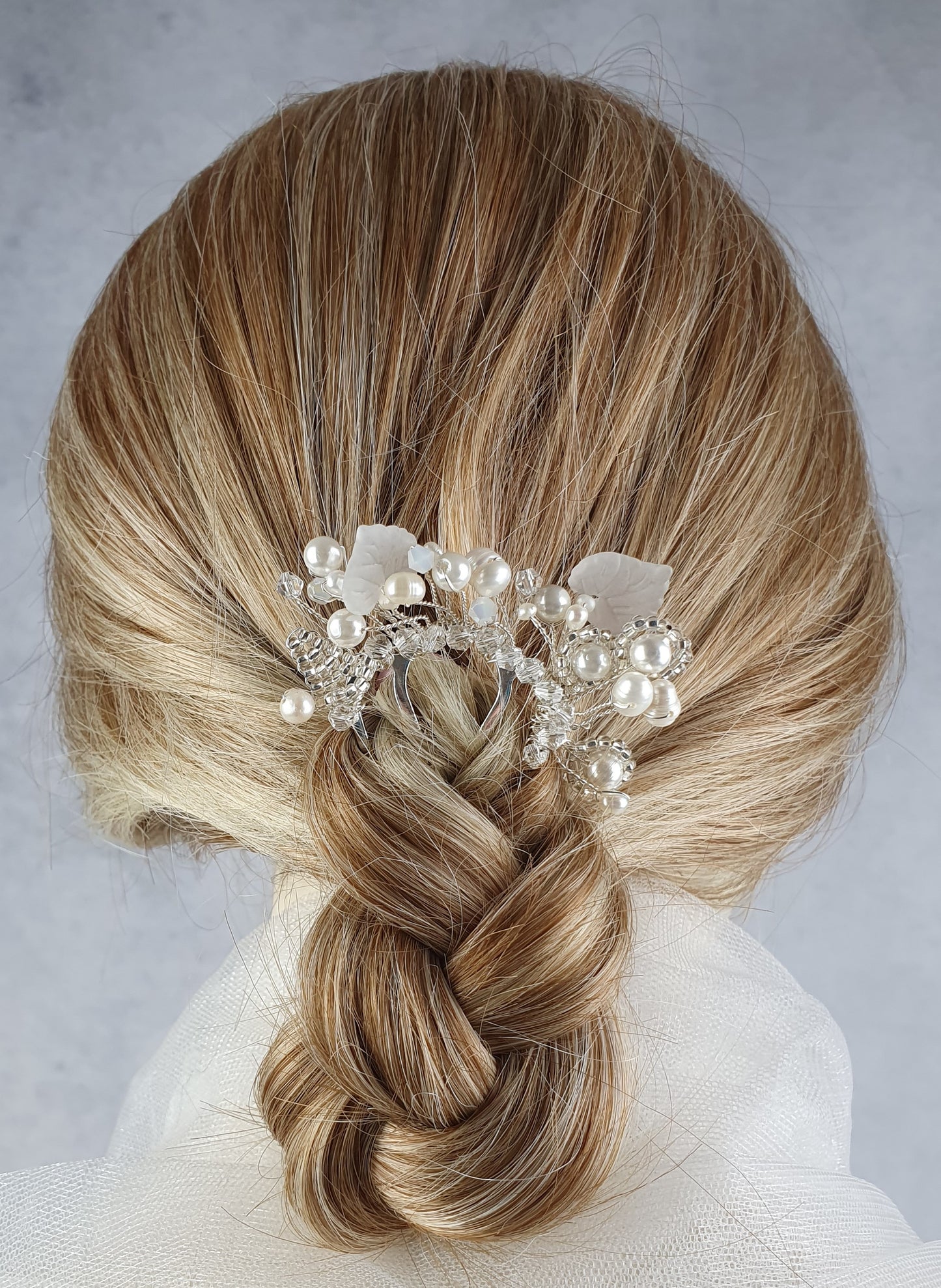 Handgemaakte bruids haarkam met witte zoetwaterparels, Elegant en uniek voor speciale gelegenheden, haaraccessoires