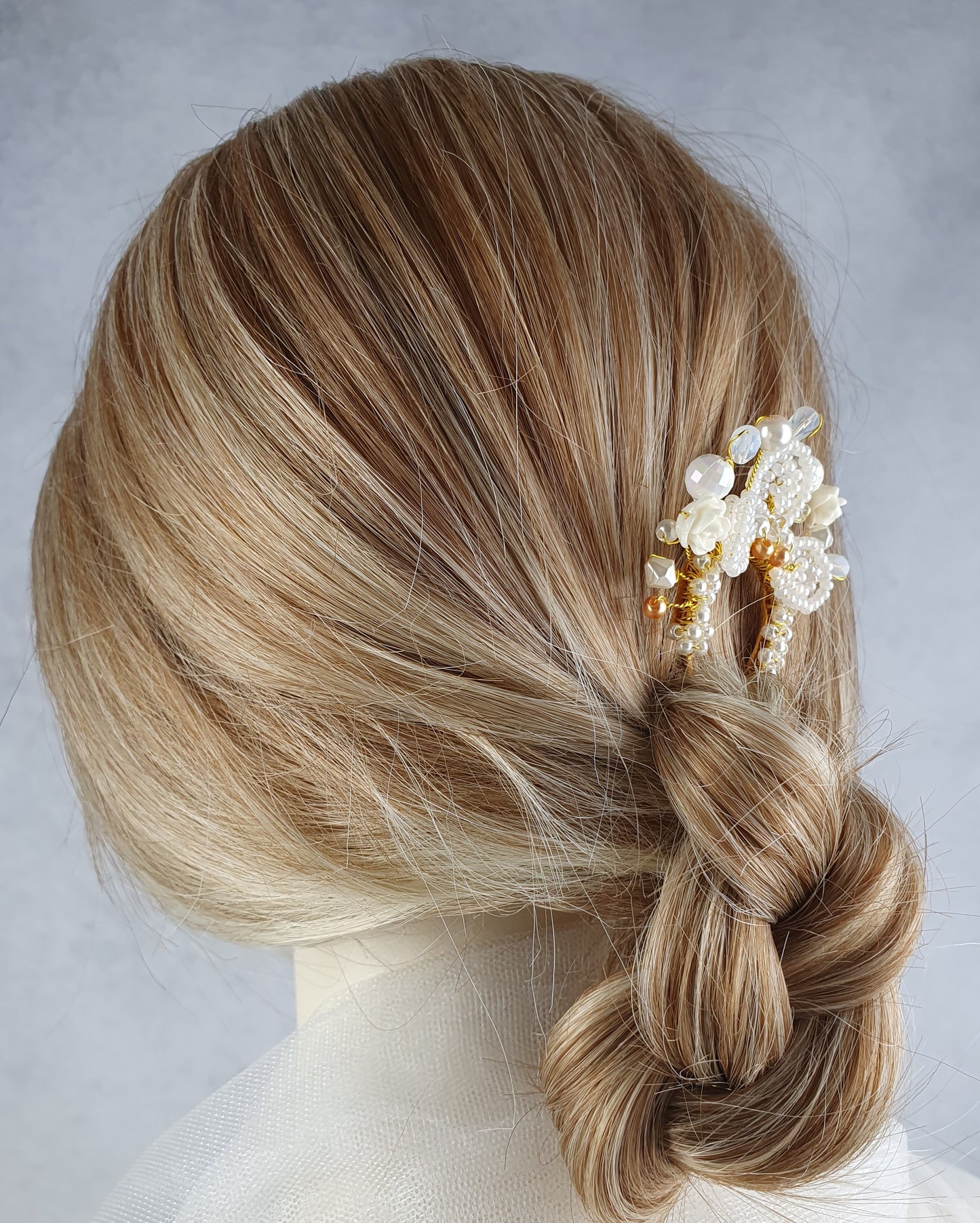 Bruidshaarspeld met kunst parels, haarkam, kunststof rozen, speciale gelegenheden