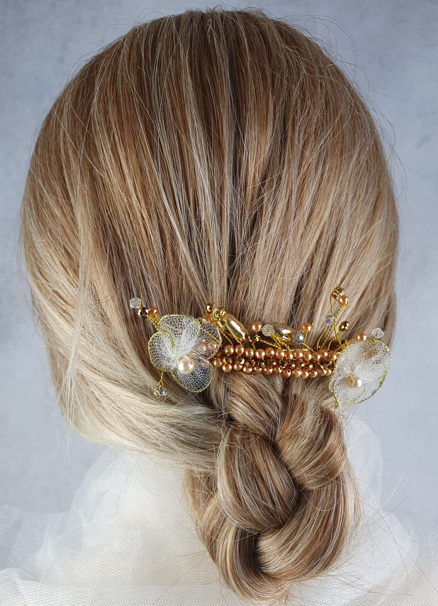 Handgemaakt kleine haar clip bruiden haaraccessoire - Elegant Haaraccessoire voor Bruiloften, Gasten en Feesten, Goudkleurige Metalen Kam