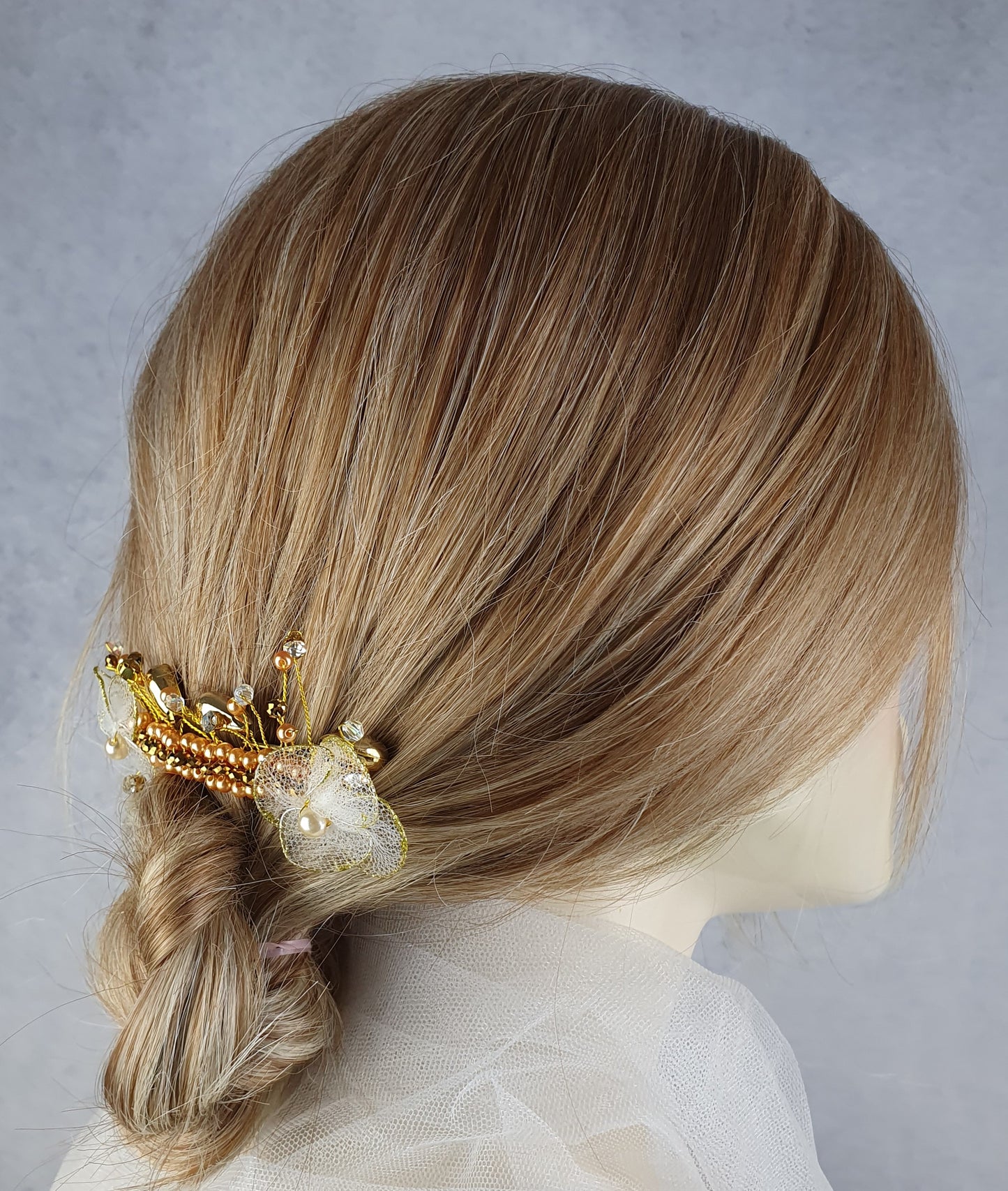 Handgemaakt kleine haar clip bruiden haaraccessoire - Elegant Haaraccessoire voor Bruiloften, Gasten en Feesten, Goudkleurige Metalen Kam