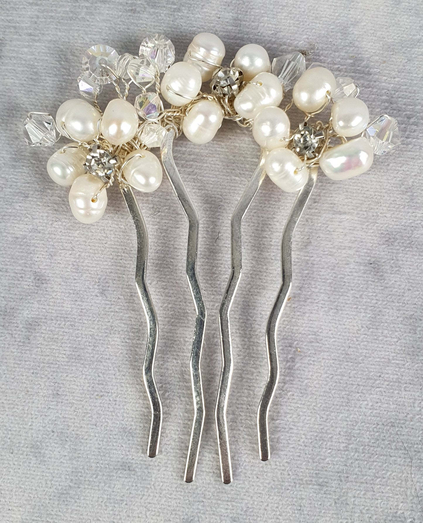 Handgemaakte bruids haarkam met witte zoetwaterparels, Elegant en uniek voor speciale gelegenheden, haaraccessoires