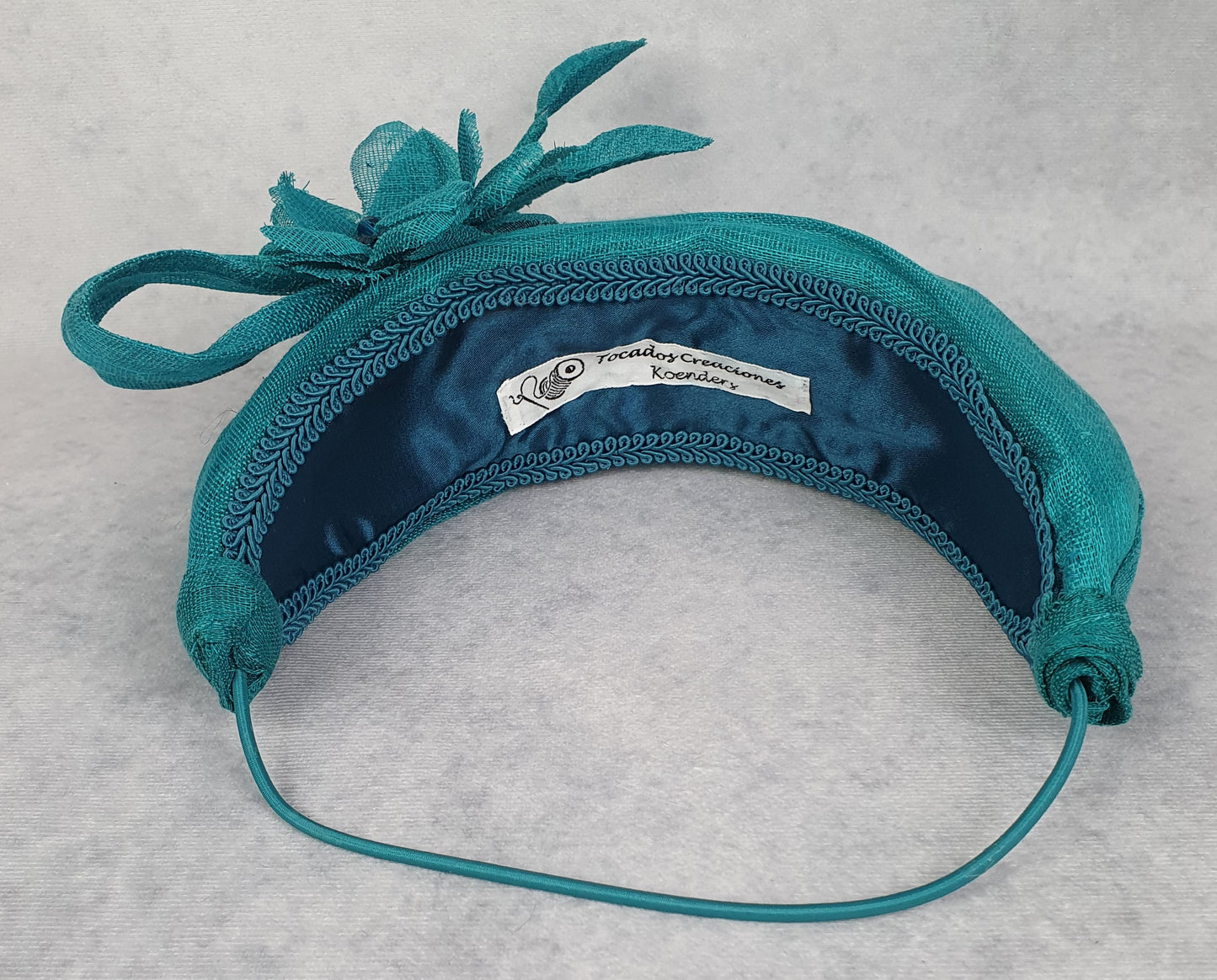 Groene handgemaakte hoofdband met abaca zijde, elegante hoofdband voor bruiloft-gasten, fascinator voor dames, speciale gelegenheden