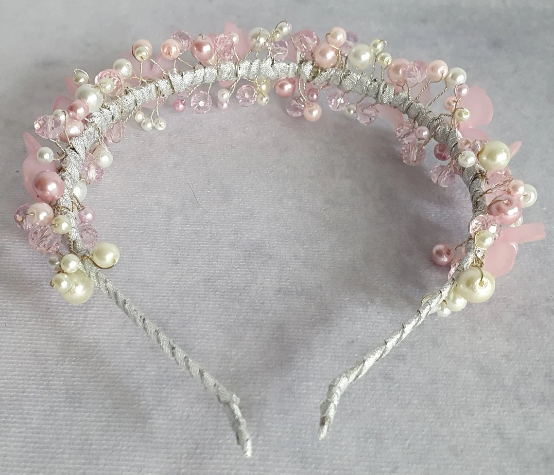 Handgemaakte dameshoofdband met kunststof bloemen, tiara, bruids diadeem, haaraccessoires, gast tiara, speciaal voor evenementen
