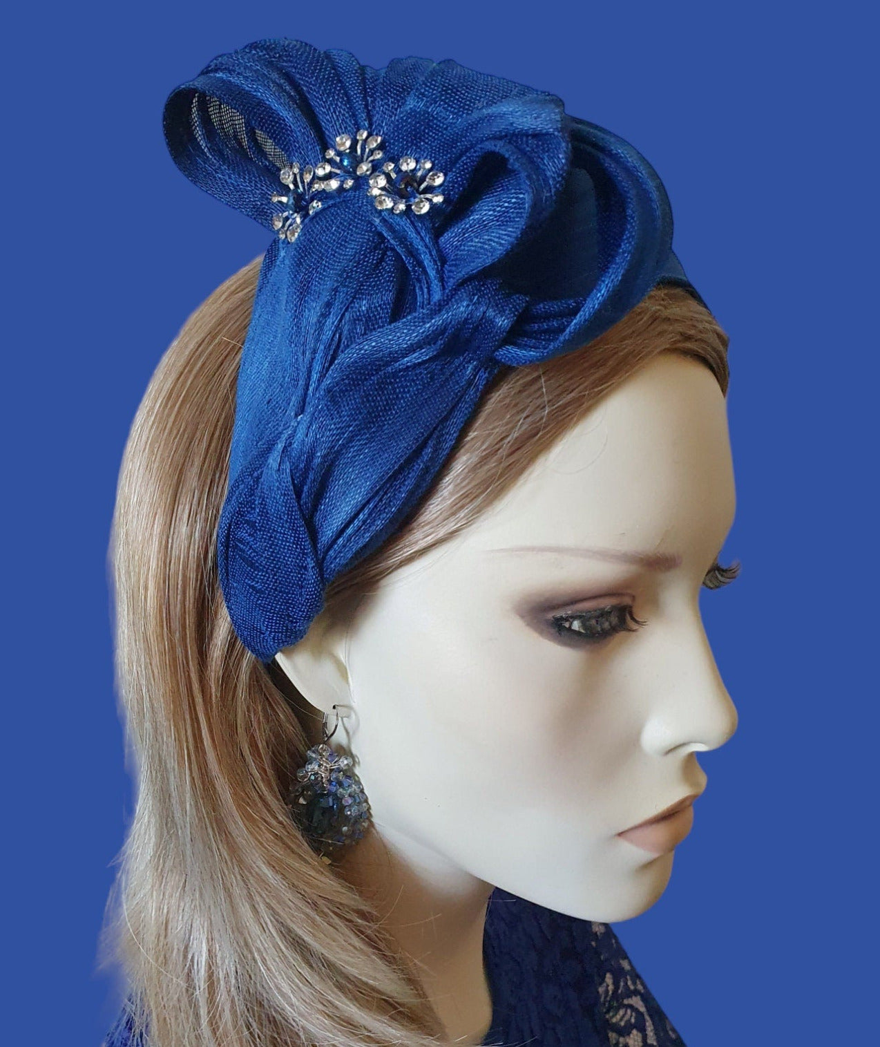 Elegante handgemaakte blauwe hoofdband met zijden abaca bloemensteentjes, gasthoofdband, dameshoofddeksel, bruiloft, speciale evenementen