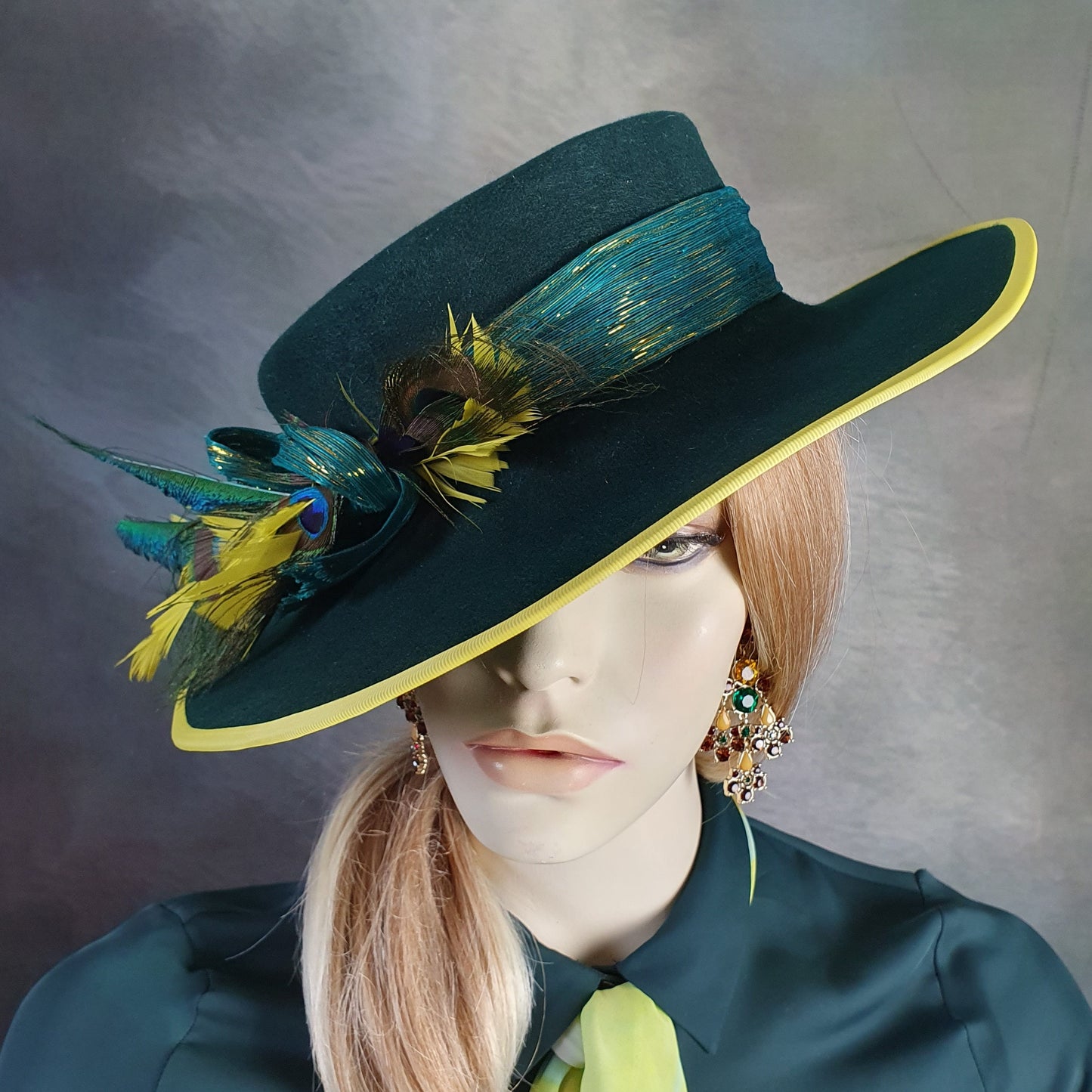 Stijlvolle handgemaakte groen met gele pamela hoed voor vrouwen- Speciale gelegeheid, Herfst Winter, dameshoed, feestelijke evenementen