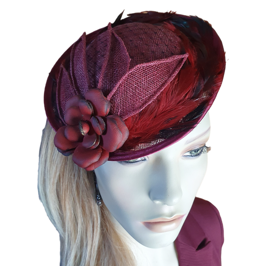Fascinator burgundy red with sinamay, handmade with rooster feathers, pink in natural leather, women's headpiece, special events