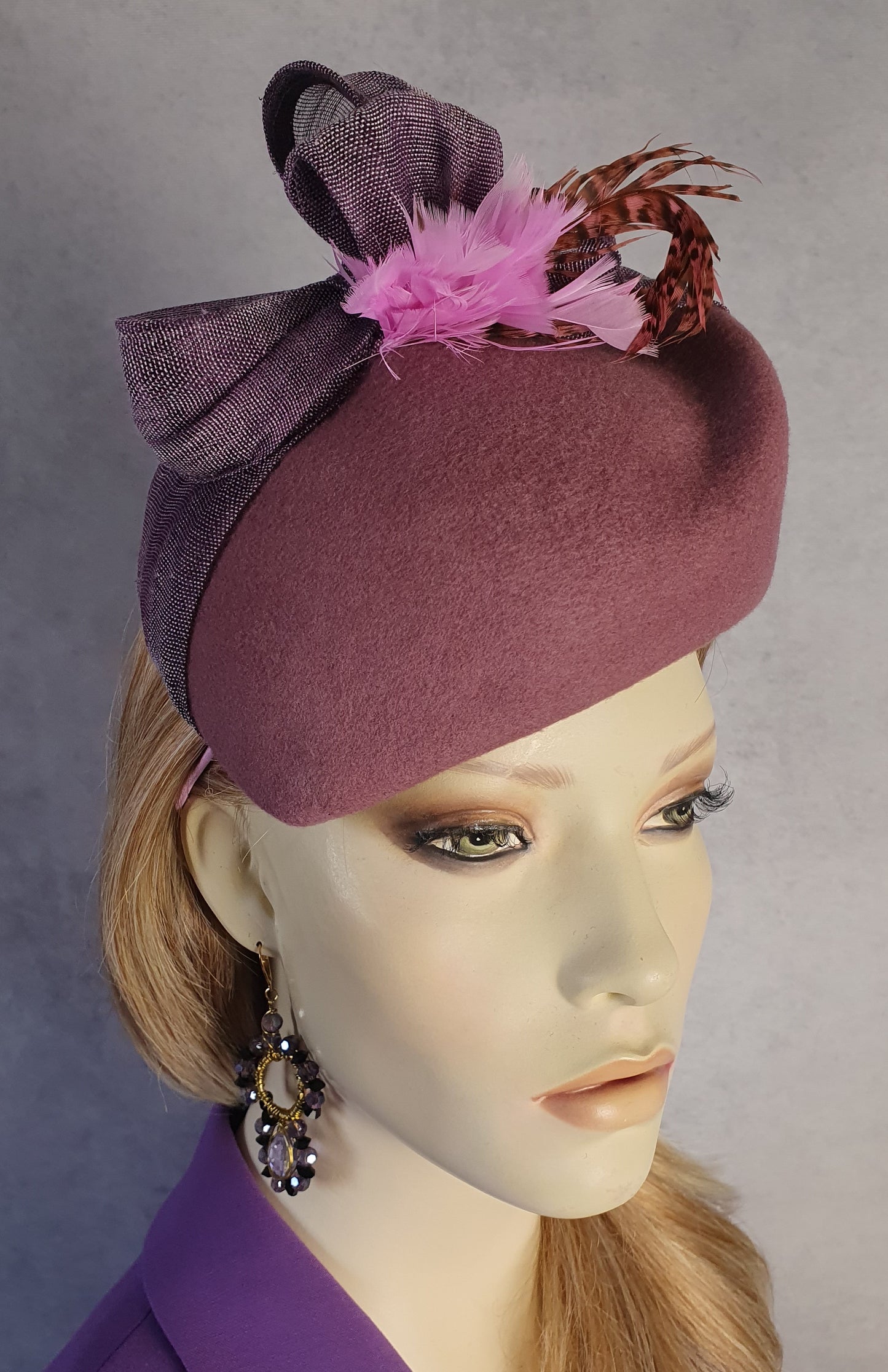 Fascinator handmade in felt with abaca silk, elegant headdress with pheasant feathers, perfect for autumn &amp; winter and special occasions