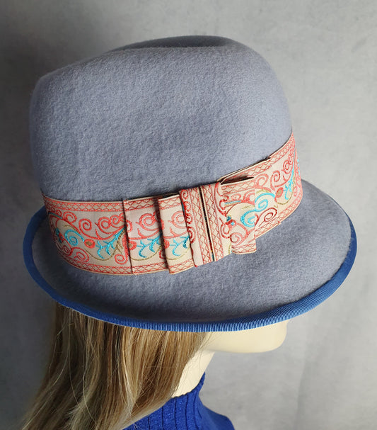 Sombrero fedora de fieltro azul hecho a mano para mujeres y hombres, accesorio para el cabello, sombrero elegante unisex, sombrero de invierno- ocasiones especiales