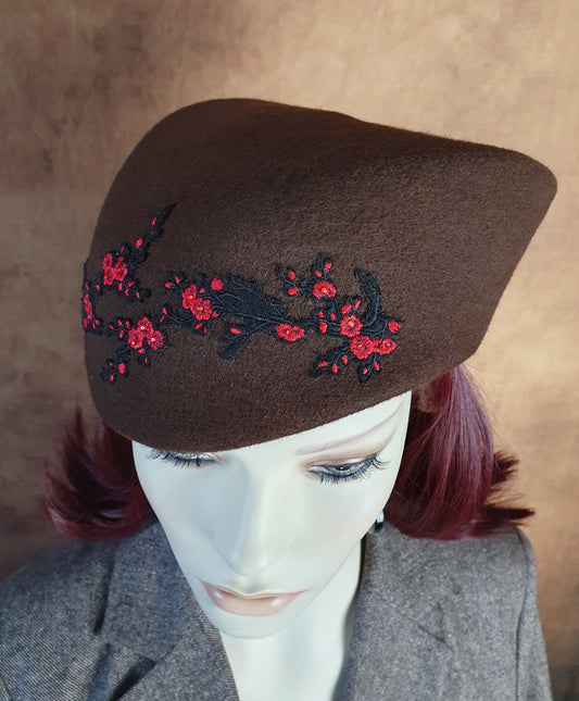 Handmade brown pillbox asymmetrical felt hat with lace fabric, headdress for women, elegant hat, wedding, special events