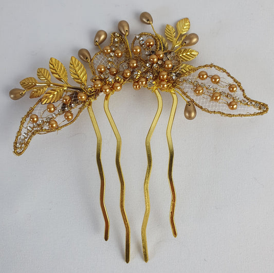 Handgemaakte goudkleurige bruidskam met parels en druppelstenen - Elegant Haaraccessoire voor Bruiloften en Feesten, Metalen Kam