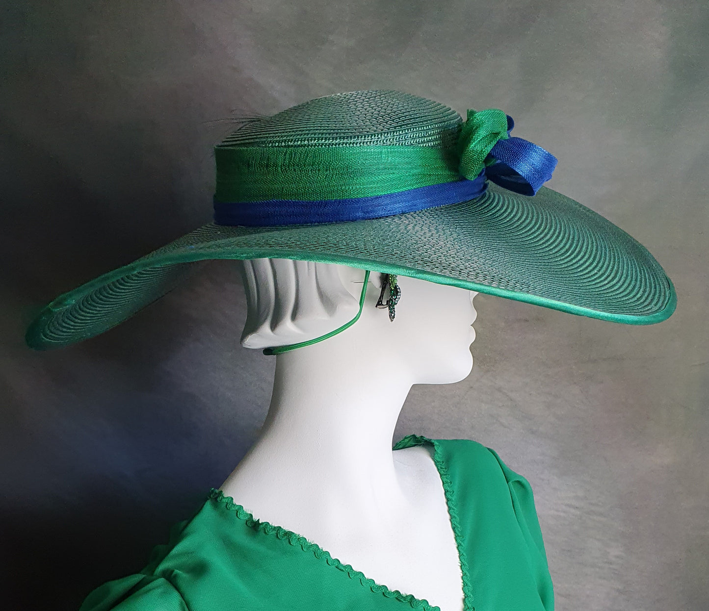 Elegant dark green polypropylene pamela hat with turkey feathers, abaca silk, bridal hat, guest headdress -Perfect for summer events