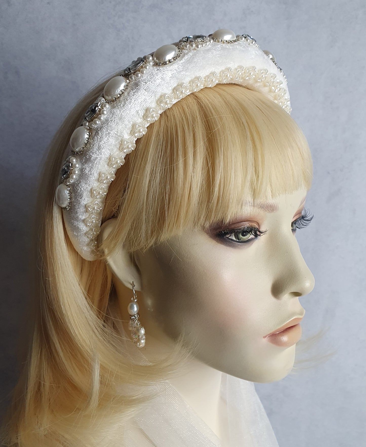 Handgemaakte fluwelen hoofdband met parels, elegante haaraccessoire voor bruiloften, bruiloft tiara, hoofddeksel, speciale gelegenheid