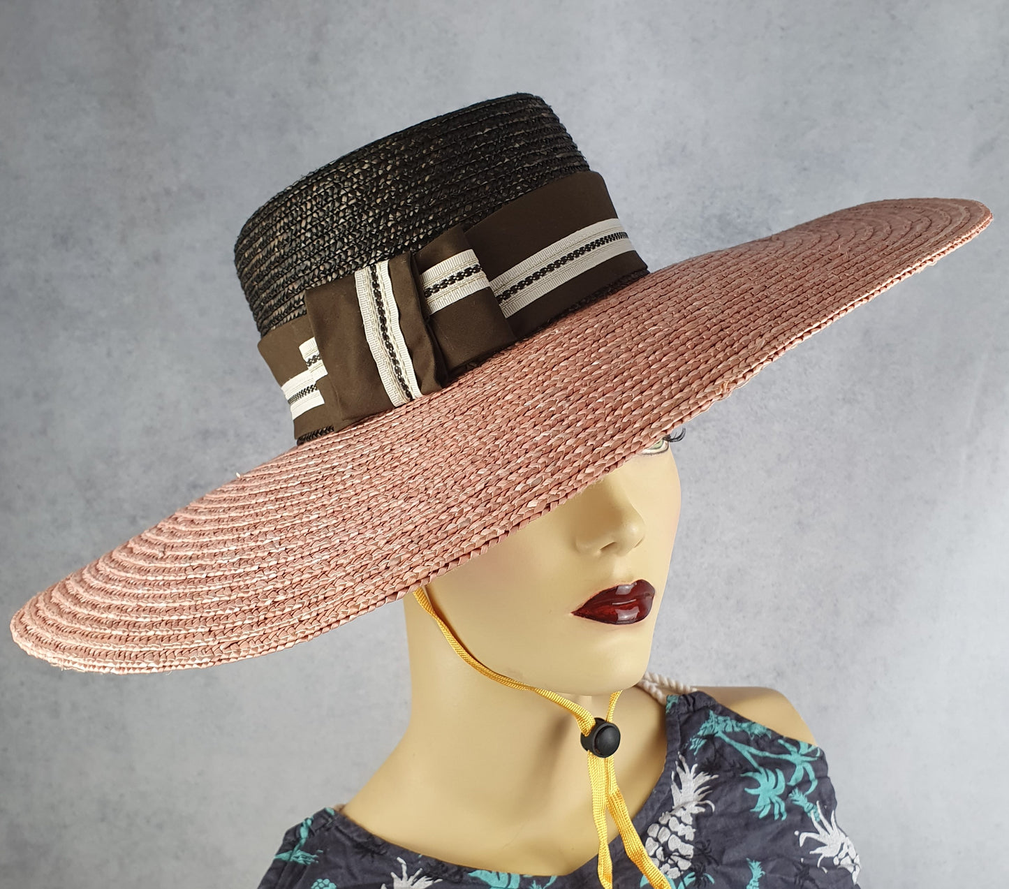 Sombrero de sol ancho para mujer - elegante sombrero de paja hecho a mano talla 54