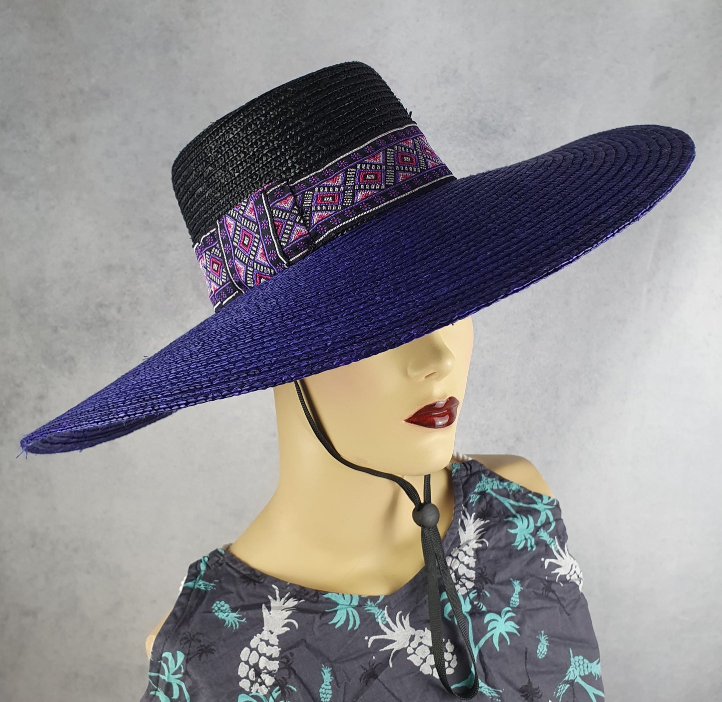 Sombrero de sol ancho para mujer - elegante sombrero de paja hecho a mano talla 54