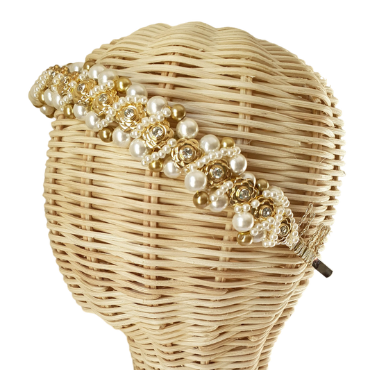 Diadema hecha a mano con perlas y rosas de plástico doradas - Hermosa diadema, diadema festiva única, boda, ocasión especial