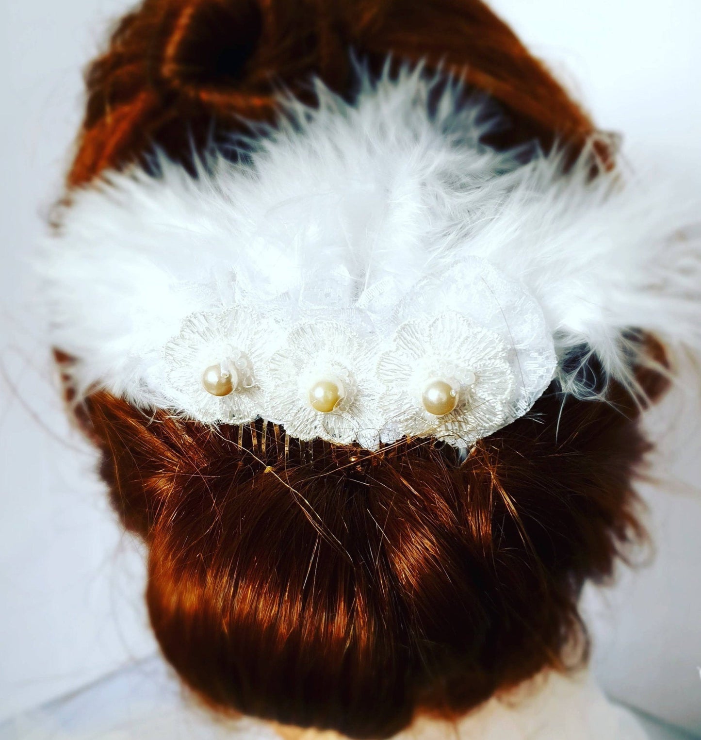 Bridal comb with swan feathers, handmade wedding comb, special occasions, headdress, wedding comb
