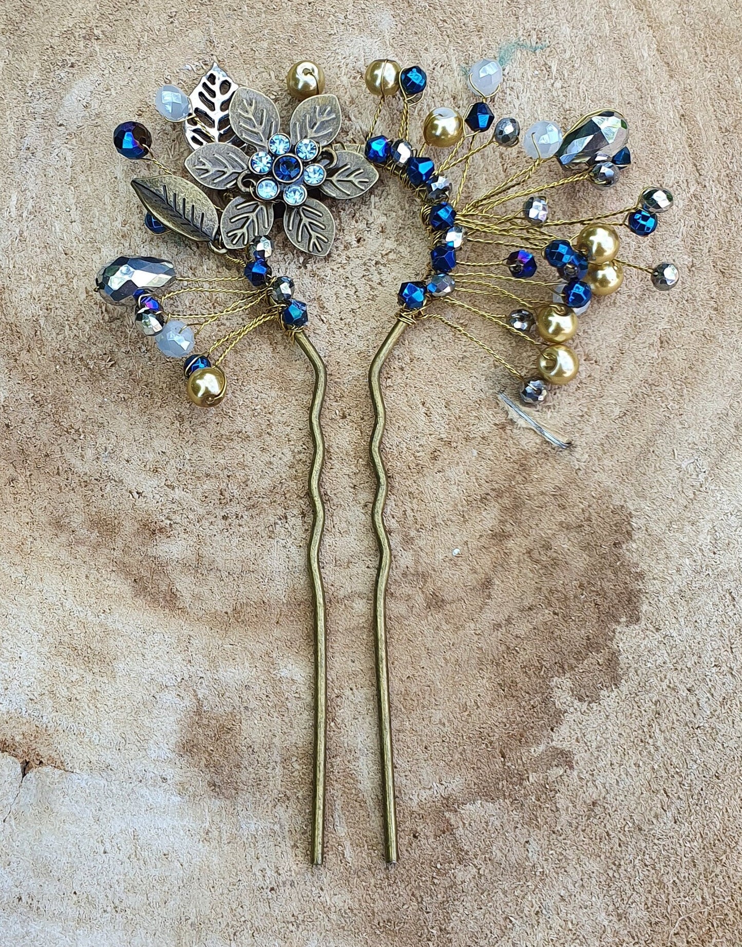 Peineta elegante hecha a mano con peineta de metal color cobre y piedras azules - peineta de novia, accesorios para el cabello