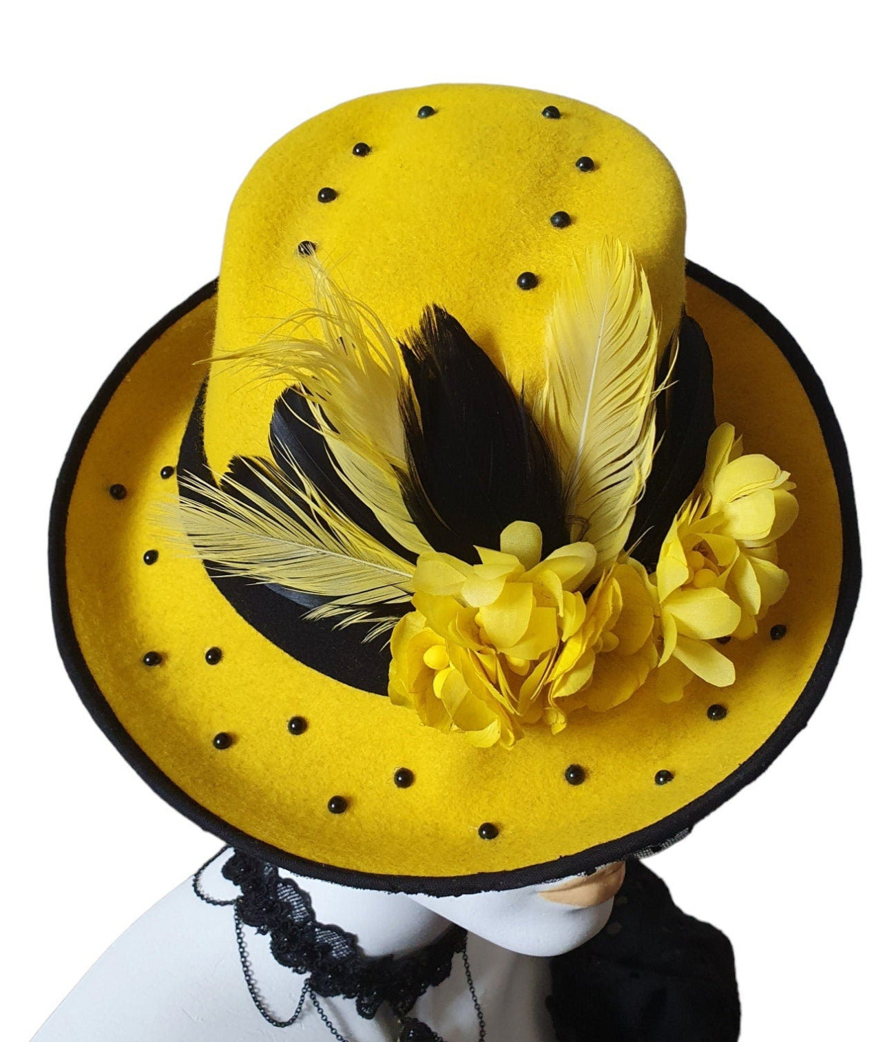 Sombrero de fieltro para mujer Copa asimétrica hecho a mano, sombrero fedora, sombrero de invitada, sombrero fedora de señora, diseño único, evento especial