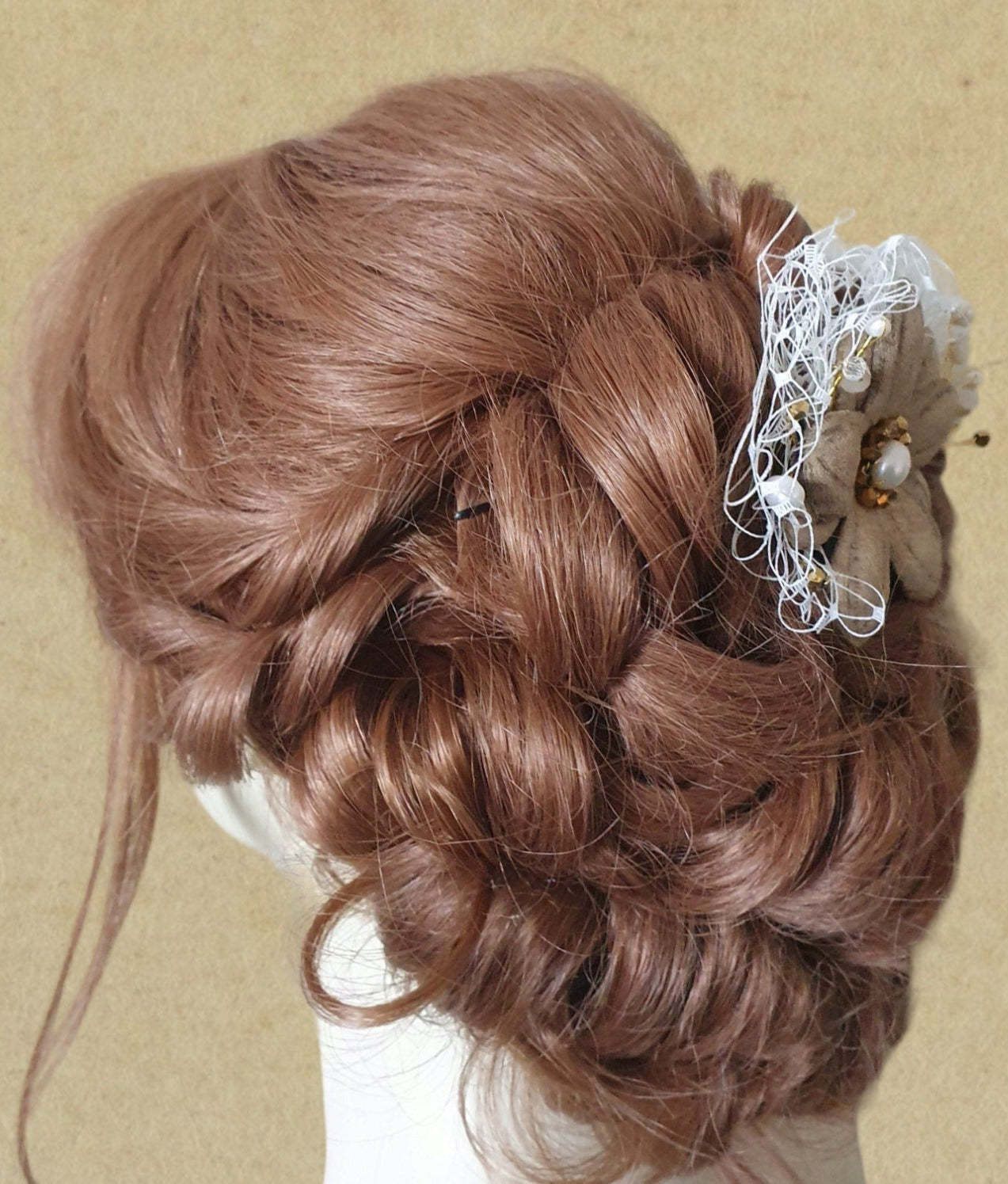 Handmade bridal hair comb with leather flower, Elegant and unique for special occasions, hair accessories
