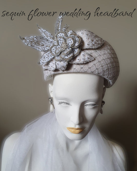 Handgemaakte hoofdband van ecru vilt met lovertjes, bruids hoofdtooi, diadeem- Elegant haaraccessoire, dames haarband, speciale gelegenheden