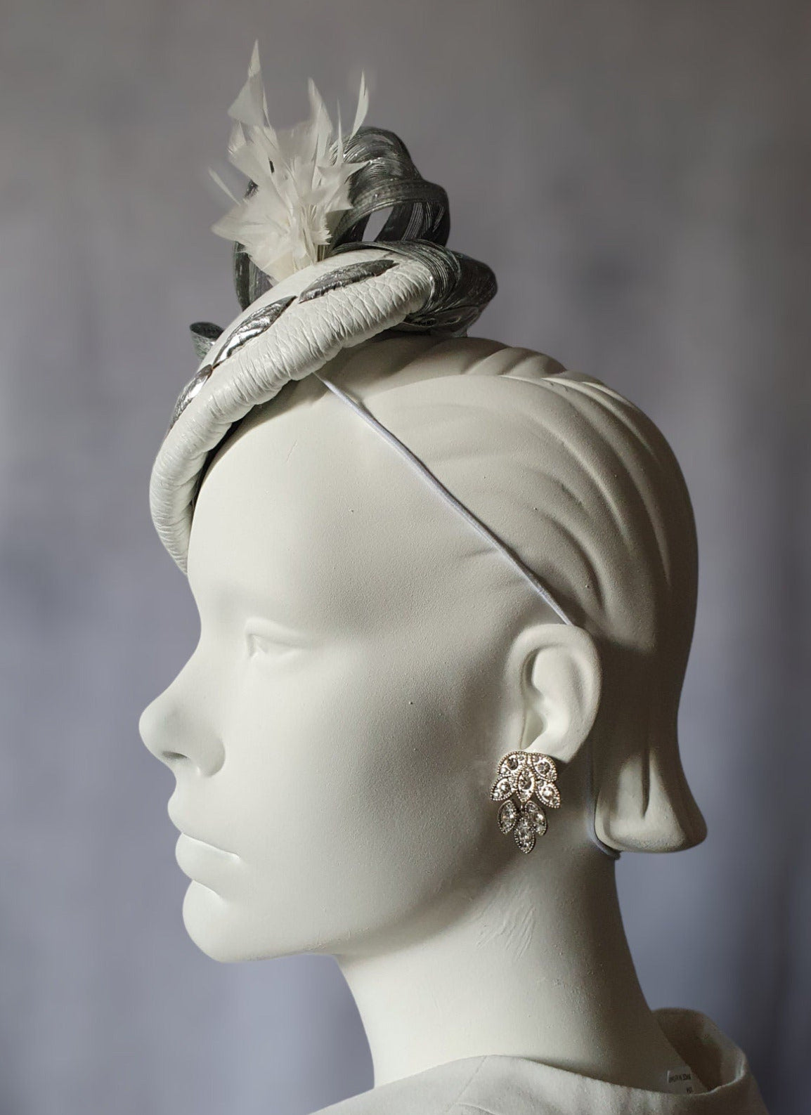 Fascinator white natural leather with abaca silk, handmade, wedding headdress, elegant ladies hat for special occasion