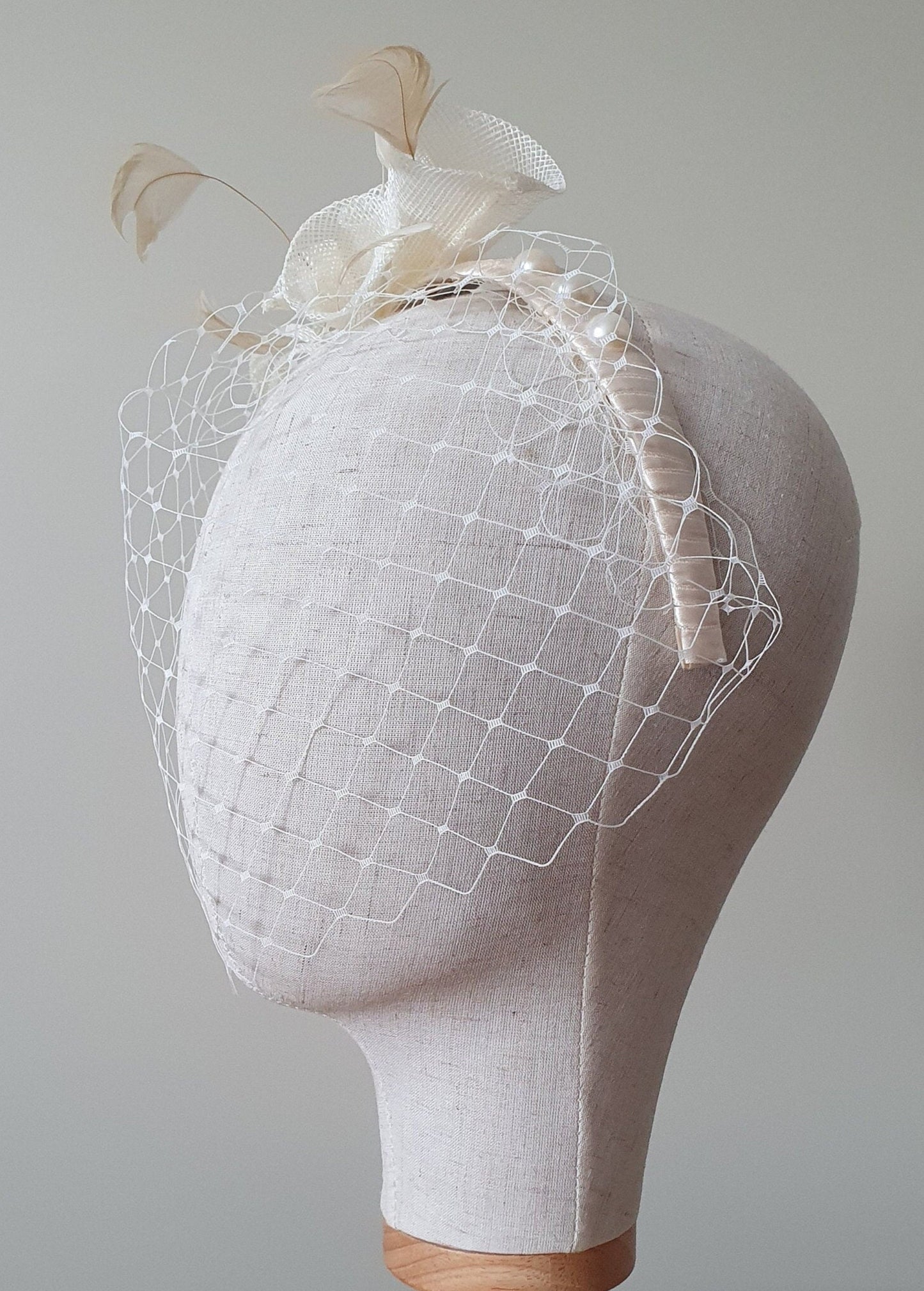 Handmade sinamay headband, diadem with veil, bridal tiara, perfect for weddings and festive occasions