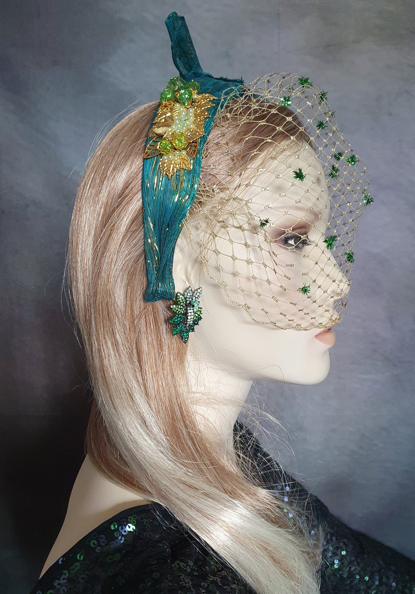 Handgemaakte hoofdband met zijde abaca en sluier, dameshoed, tiara, gast hoofdtooi, diadeem, speciale evenementen