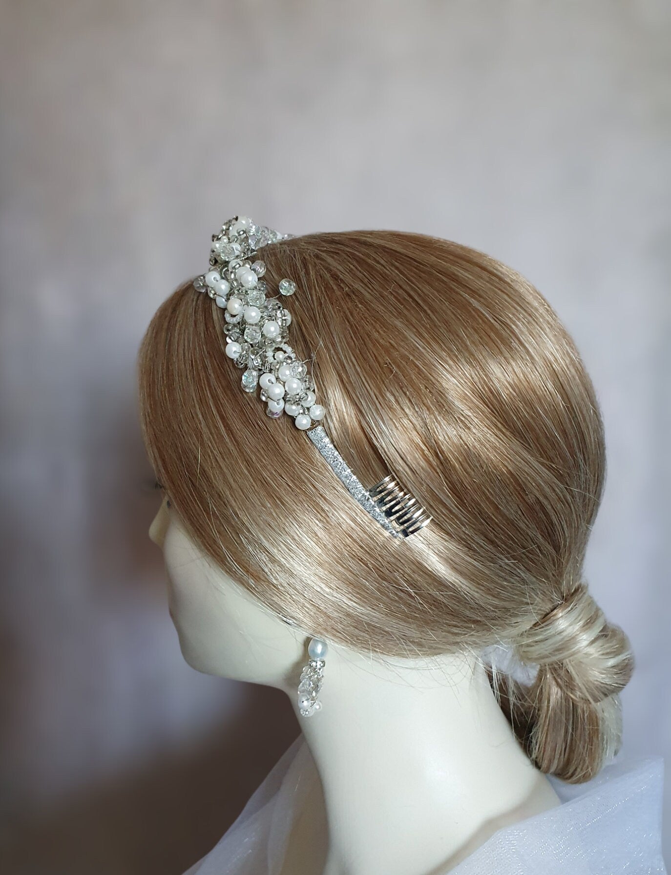 Wedding tiara with crystal stones and pearls, handmade, bridal tiara, bridal diadem, bridal tiara, ladies tiara, special event
