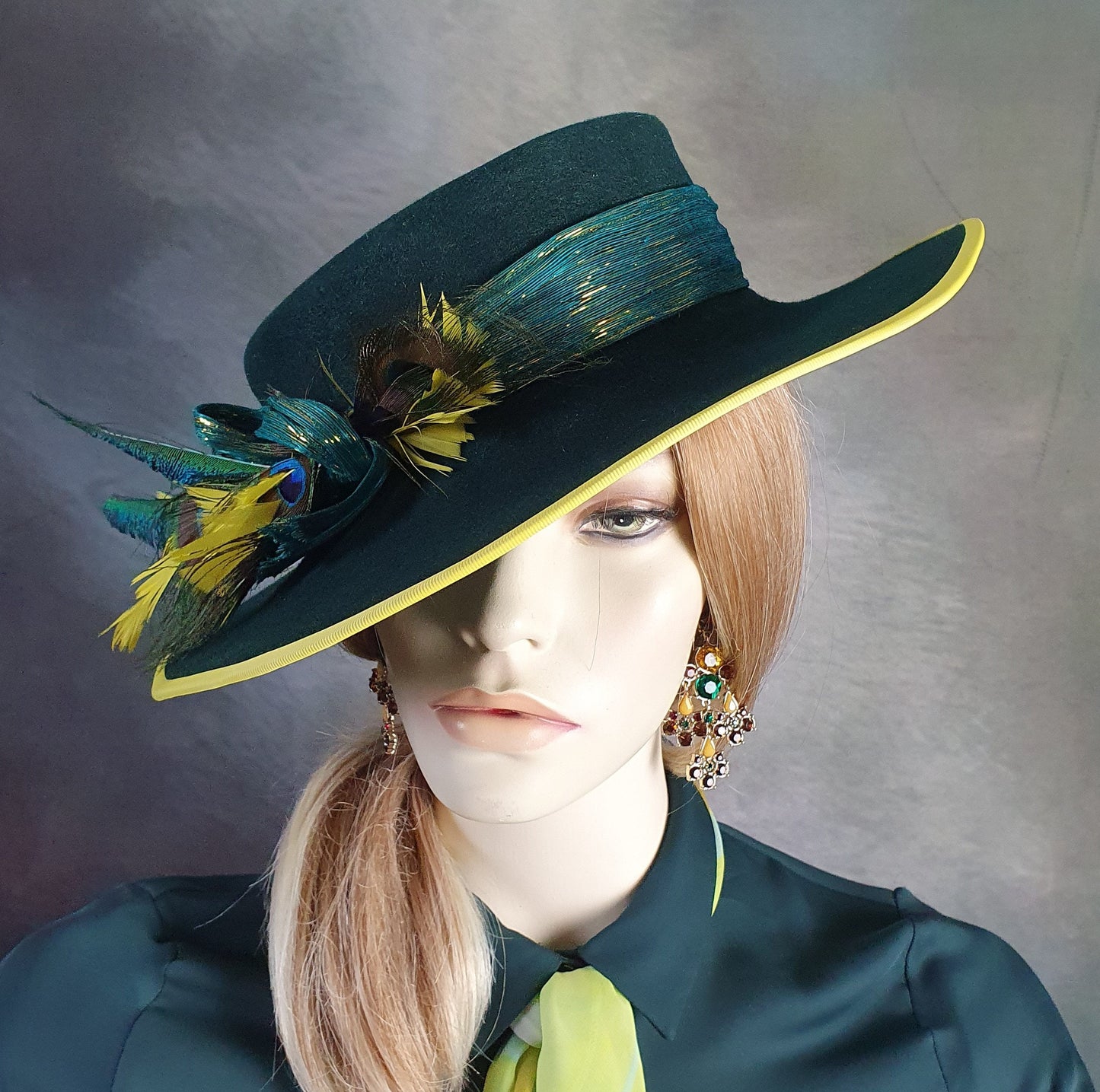 Stijlvolle handgemaakte groen met gele pamela hoed voor vrouwen- Speciale gelegeheid, Herfst Winter, dameshoed, feestelijke evenementen